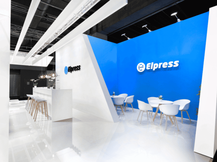ExpoFloor weißer Hochglanz Messestand Inspiration