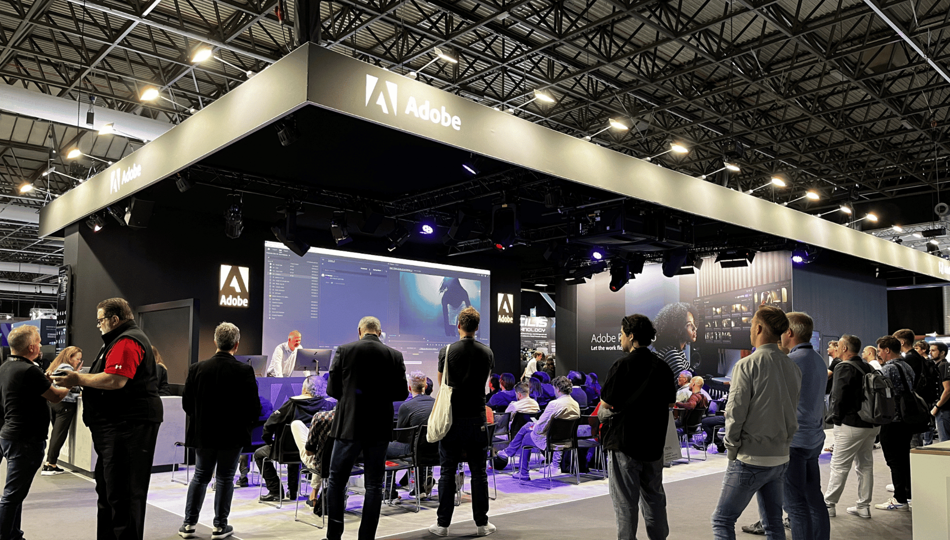 IBC Amsterdam 2022 Exposupply langarmstrahler