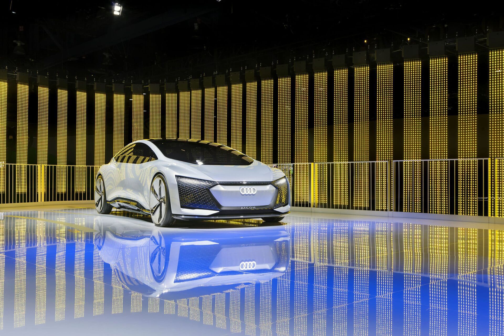 Autoshow hoogglans vloer panelen