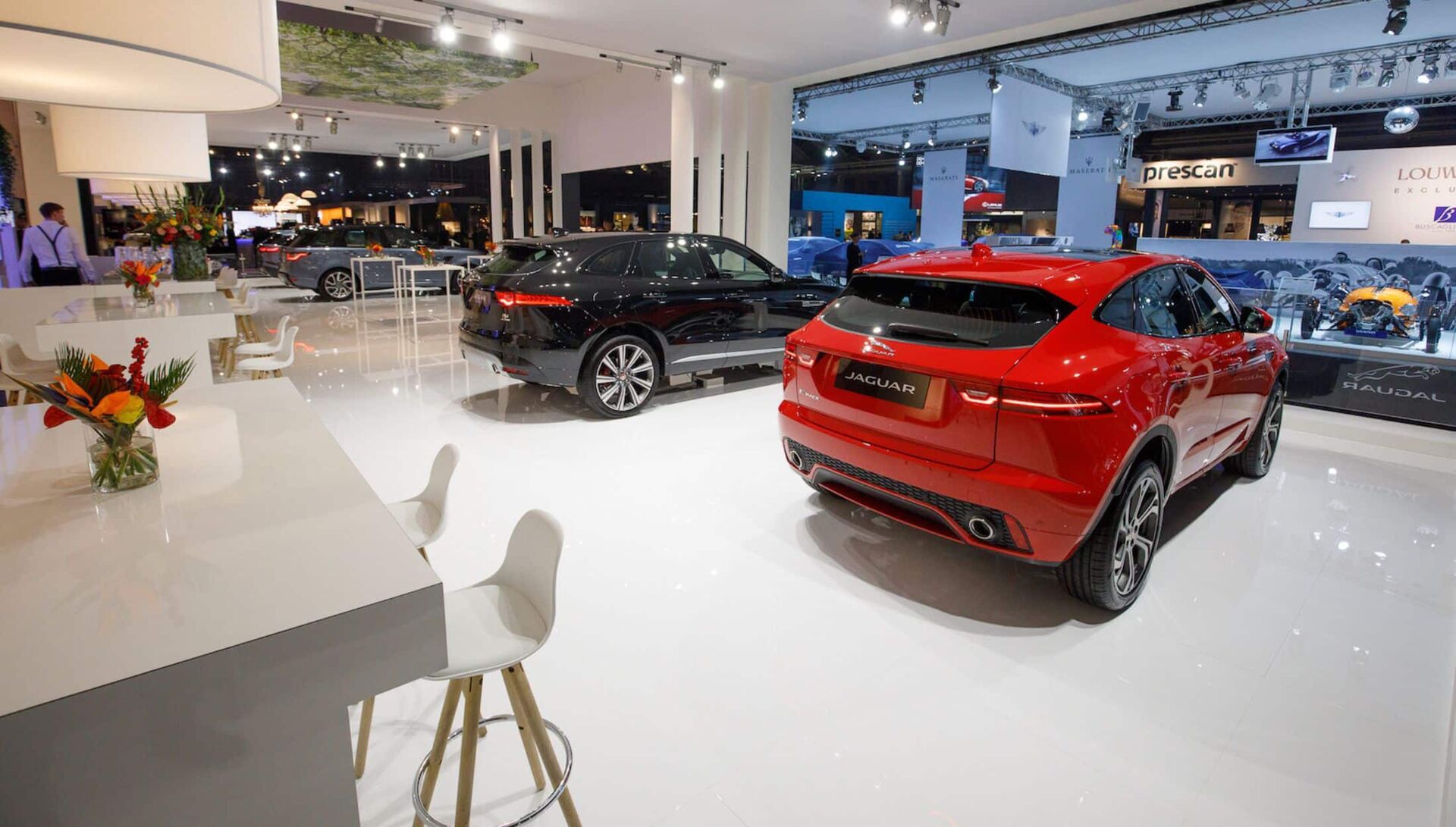 Expofloor weißer Hochglanz autoschau Inspiration